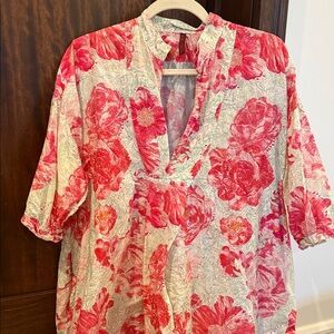 Beautiful Daniela Gregis kora 100 pct cotton v neck blouse
